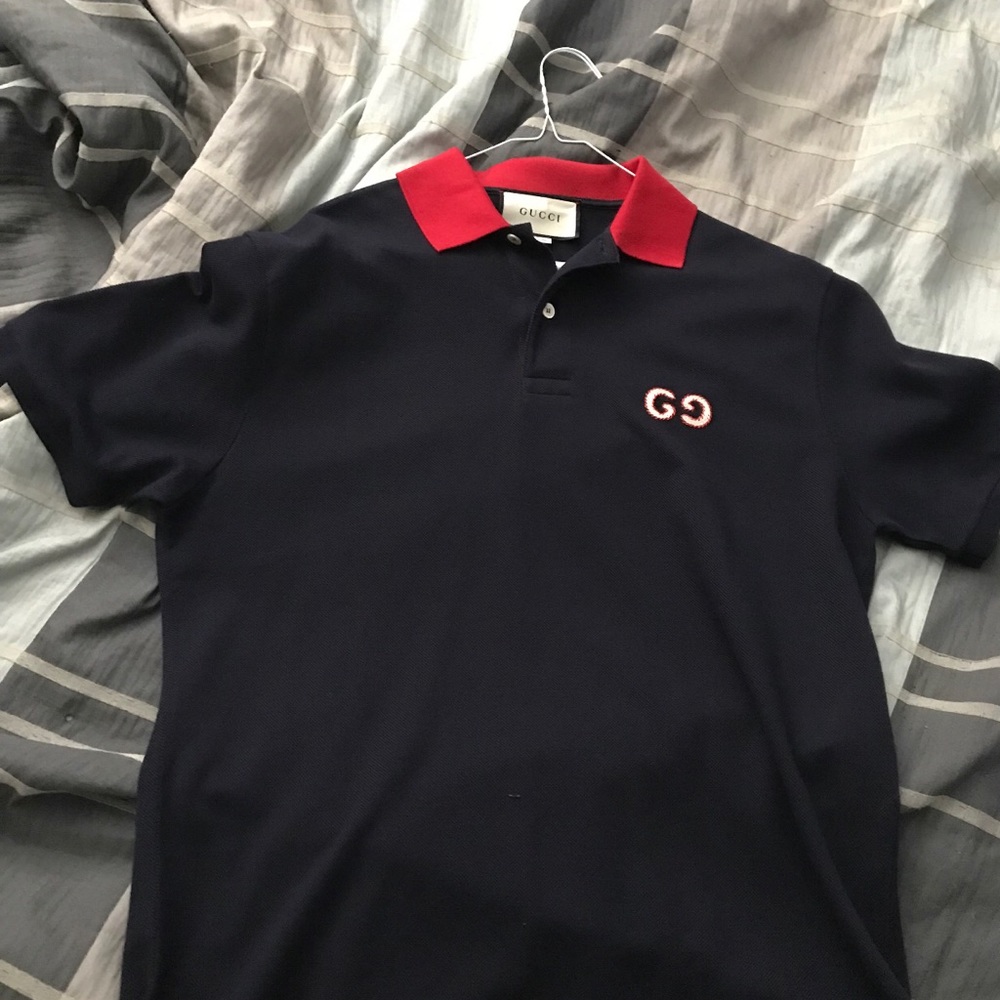 Mans gucci shirt
